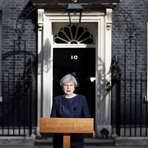 Theresa May will Neuwahlen.