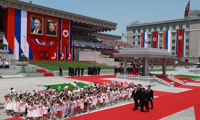 Putin und Kim in Pjöngjang.
