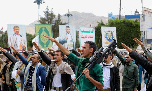 Anhänger der jemenitischen Houthi-Miliz in Sanaa.