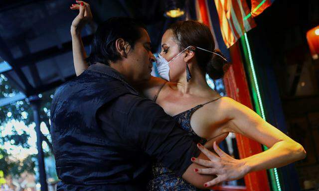 Tango-Tanzen war während der Hochphase der Covid-Pandemie ein Risiko.