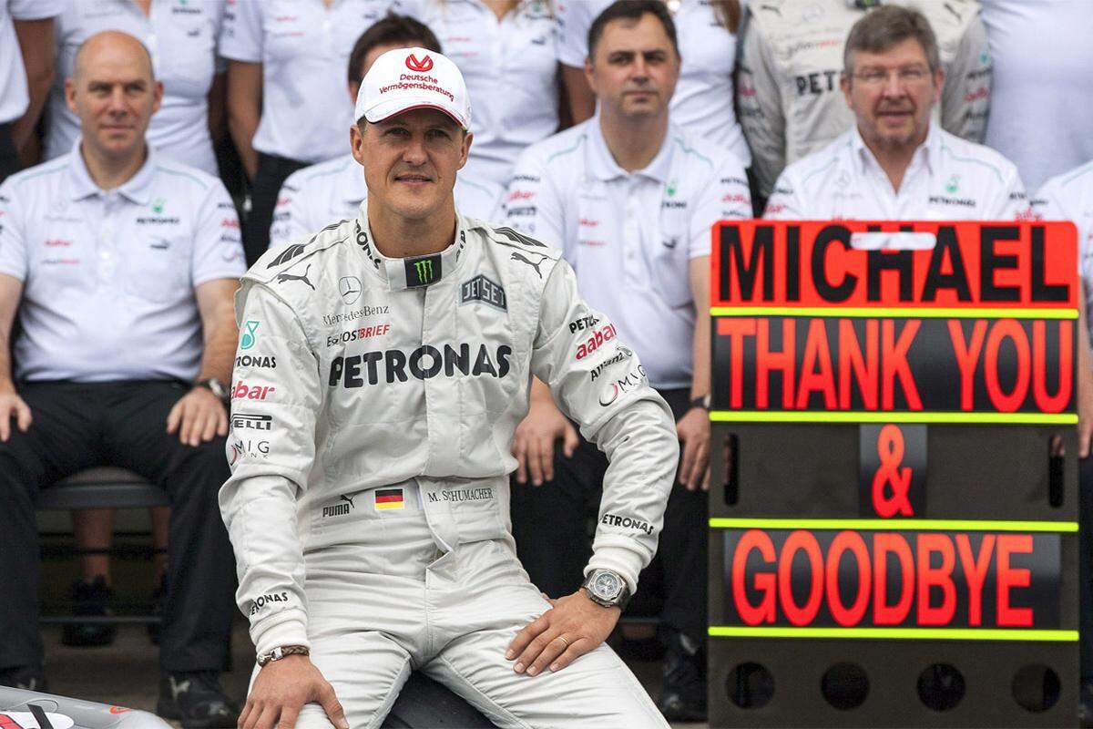 Auch dem deutschen mehrfachen Formel-1-Ex-Weltmeister Michael Schumacher verschaffte die Pauschalbesteuerung Steuervorteile in Millionenhöhe. Sollte diese abgeschafft werden, werde er die Schweiz möglicherweise verlassen, teilte Schumacher mit. "Ich bringe etwas in die Schweiz ein, wovon jeder, der in der Schweiz lebt, profitiert", so Schumacher.