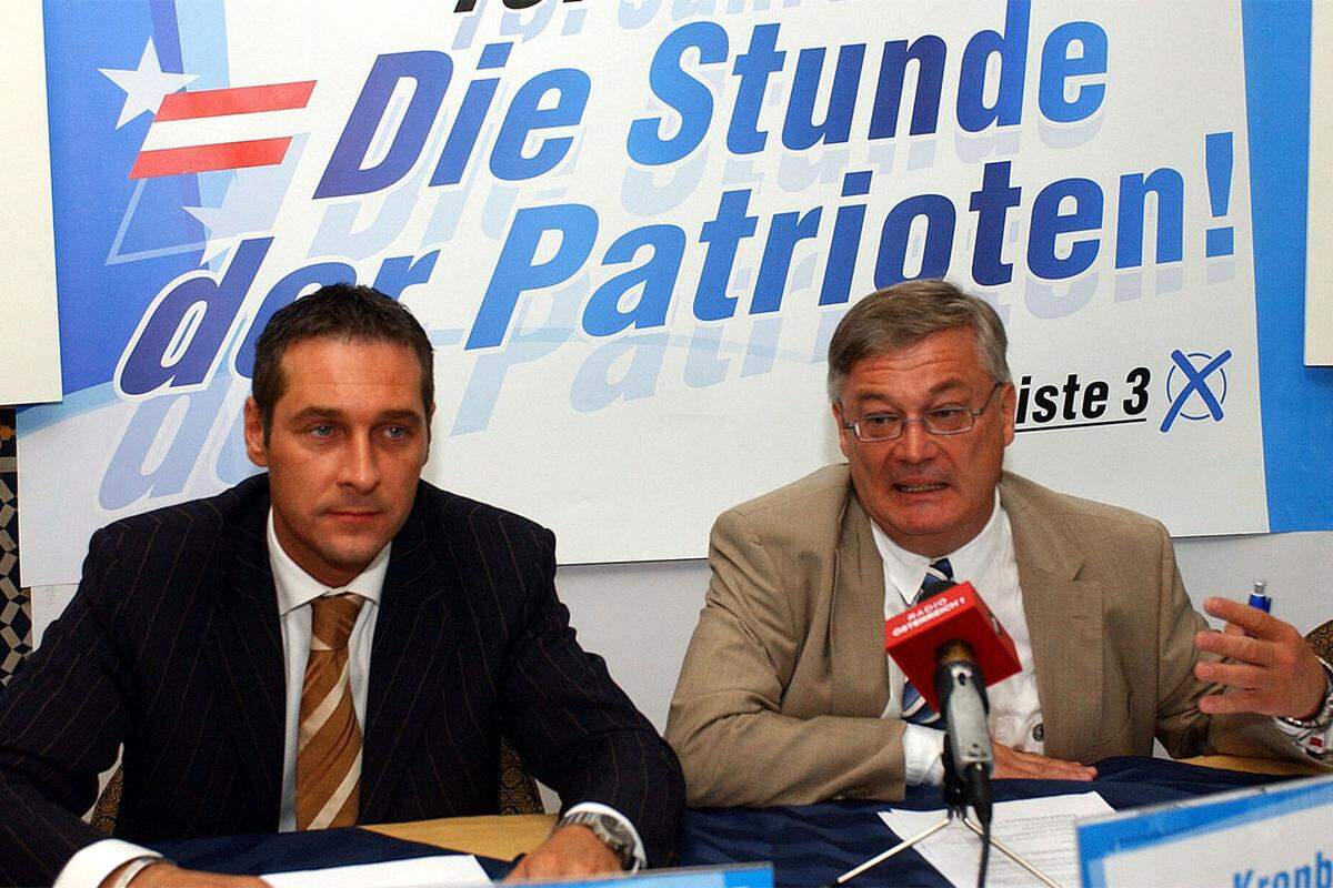 Bei der EU-Wahl 1996 kandidierte der ORF-Journalist Hans Kronberger für die FPÖ. 2004 klappte seine Wiederwahl jedoch nicht. Kronberger war zwar Spitzenkandidat, doch der Listendritte Andreas Mölzer - der ebenfalls als Journalist tätig ist - führte erfolgreich einen Vorzugsstimmenwahlkampf gegen Kronberger.