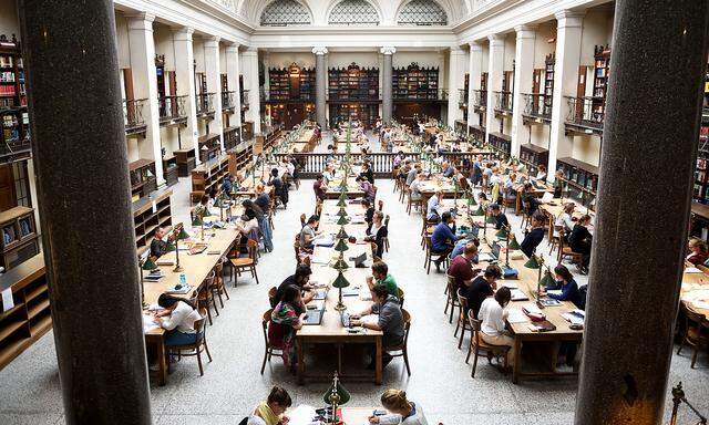 Der Lesesaal der Bibliothek der Universität Wien.