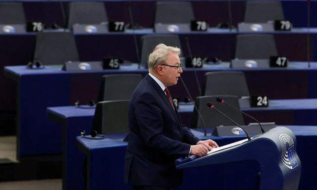 EU-Kommissar Janusz Wojciechowski brachte die Pläne durchs Parlament.