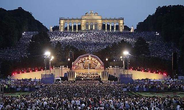 Sommernachtskonzert der Wiener Philharmoniker im Schloss Schoenbrunn