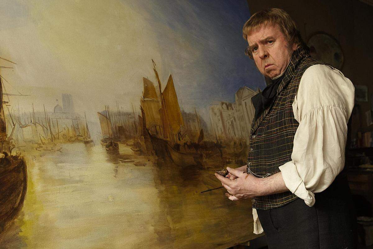 von Mike Leigh (Großbritannien)Die britische Regiegröße Mike Leighs gastiert mit einem Historienfilm an der Croisette: ''Mr. Turner'' handelt von dem britischen Maler William Turner (Timothy Spall), einem Meister des Lichts, höcht produktiven Künstler und verschlossenem Menschen.