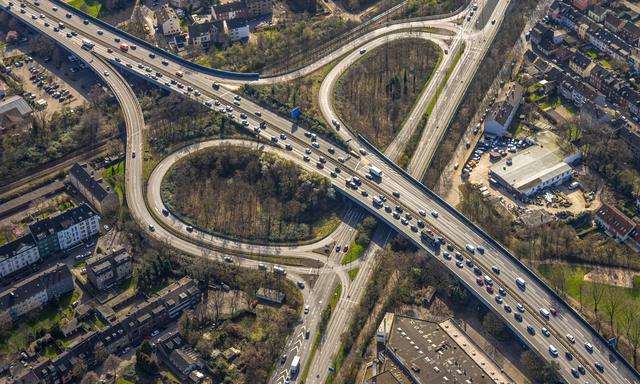 Bericht: E-Autoziel der deutschen Regierung ist nicht erreichbar ...