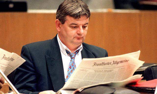 Joschka Fischer als Grünpolitiker in Hessen 1994: Die „FAZ“, wiewohl für die tägliche Lektüre unverzichtbar, war wohl nicht sein Leibblatt.