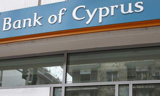 Zypern Parlament verschiebt Sitzung