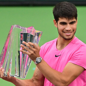 So sehen Gewinner aus: Carlos Alcaraz ist wieder Nummer eins der Tenniswelt.