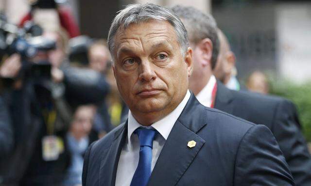 Hungarian Prime Minister Orban arrives at a European Union leaders extraordinary summit on the migrant crisis, in Brussels