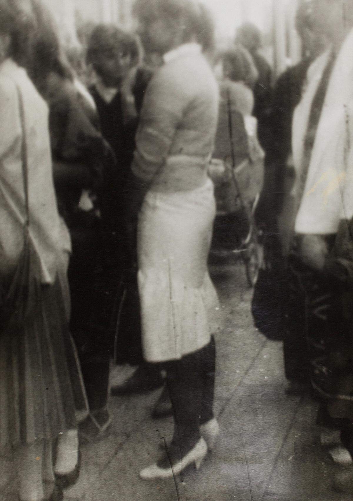 "Garry Winogrand. Women are Beautiful"  bis 3. August in der Galerie Westlicht  Miroslav Tichý: Ohne Titel, um 1980 (c) Sammlung WestLicht, Wien