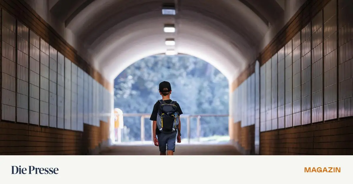 Wenn-der-Heimweg-mulmig-wird-So-k-nnen-Eltern-ihre-Kinder-st-rken-ohne-Angst-zu-machen-premium-