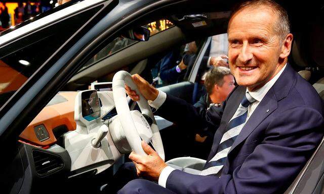 Herbert Diess lenkt weiter die Geschicke des VW-Konzerns
