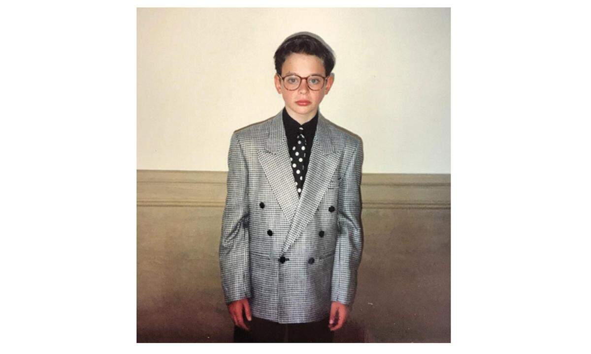... dem Schauspieler Nick Kroll den Hashtag "#PuberMe", um das Internet für einen guten Zweck zum Lachen zu bringen.    