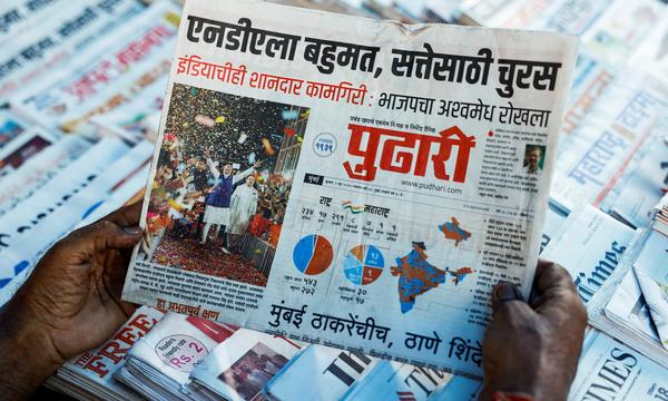 Indische Zeitungen berichten über das Wahlergebnis.