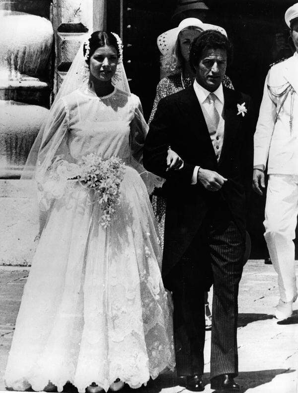 Prinzessin Caroline von Monaco heiratete Phillippe Junot 1978. Die Braut trug ein Kleid von Marc Bohan, damals Designer von Christian Dior.