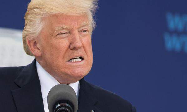 Bevor er in der Kritik zum deutschen Handelsüberschuss auch den Begriff "bad" benutzte, hat US-Präsident Donald Trump das Wort schon häufig benutzt. Ein Überblick darüber, wen und was er auf Twitter als "böse", "schlecht" oder "schlimm" brandmarkte: