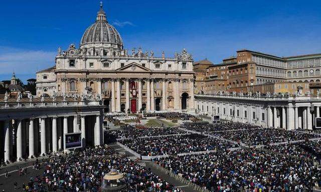 Vatikan verlängert Maskenpflicht und 3G-Regel.