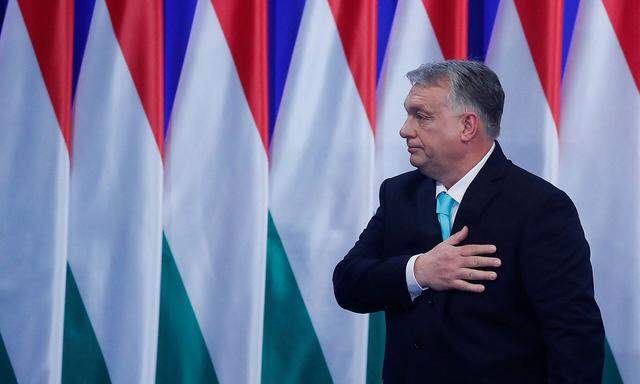 Der Krieg in der Ukraine würde zeigen, dass Russland keinerlei Chancen gegenüber der Nato habe, meint Orbán.