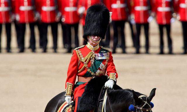 Am nächsten Samstag wird König Charles III. statt auf dem Pferdesattel in einer Luxuskutsche Platz nehmen. 