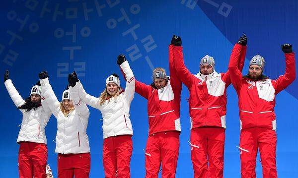 Katharina Gallhuber, Katharina Liensberger, Stephanie Brunner, Michael Matt, Marco Schwarz und Manuel Feller komplettierten den Auftritt als erfolgreichste Alpin-Nation dieser Winterspiele mit Silber im Teambewerb.