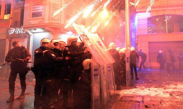 TURKEY PROTESTS INTERNET