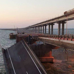 Die Kertsch-Brücke verbindet das russische Festland mit der annektierten Halbinsel Krim.