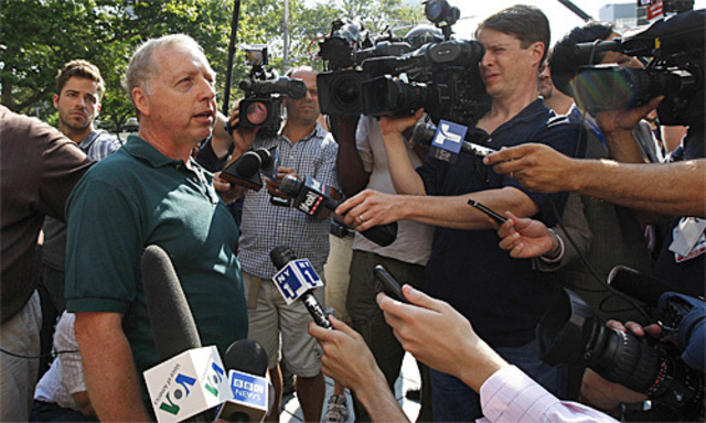 Michael Devito, einer der von Madoff betrogenen Anleger, trat vor der Urteilsverkündung als Zeuge vor Gericht auf. 