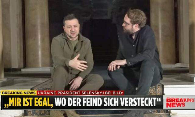 Viele Sandsäcke sähe man jetzt im Präsidentenpalast, sagte der stellvertretende Chefredakteur der "Bild" nach dem Interview.