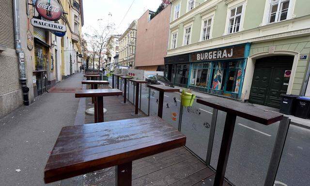 Bars und Lokale sind mittlerweile in ganz Kroatien geschlossen - hier ein Bild aus Zagreb. Am Freitag galt noch Sperrstunde Mitternacht.