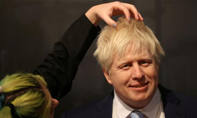 Im Wachsfigurenkabinett verzieht die Figur von Premierminister Boris Johnson keine Miene.