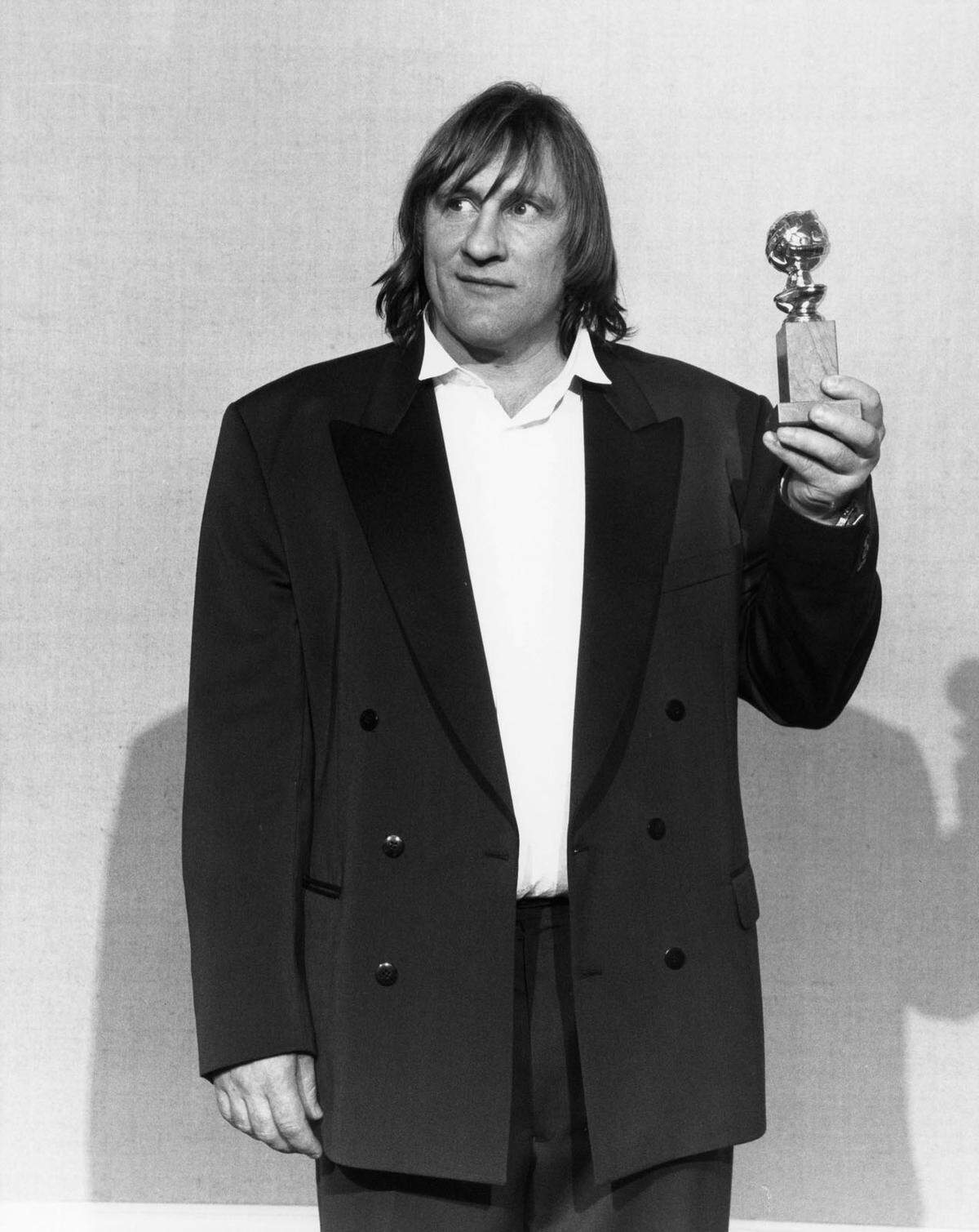 Ein maßlos talentiertes Ungeheuer und das heilige Monster Frankreichs wird er genannt. Gerard Depardieu spielt (trinkt, diskutiert, lebt) mit einer urgewaltigen Energie und explosiven Emotionalität. 1991 wurde er für seinen Beitrag in "Green Card" geehrt. 