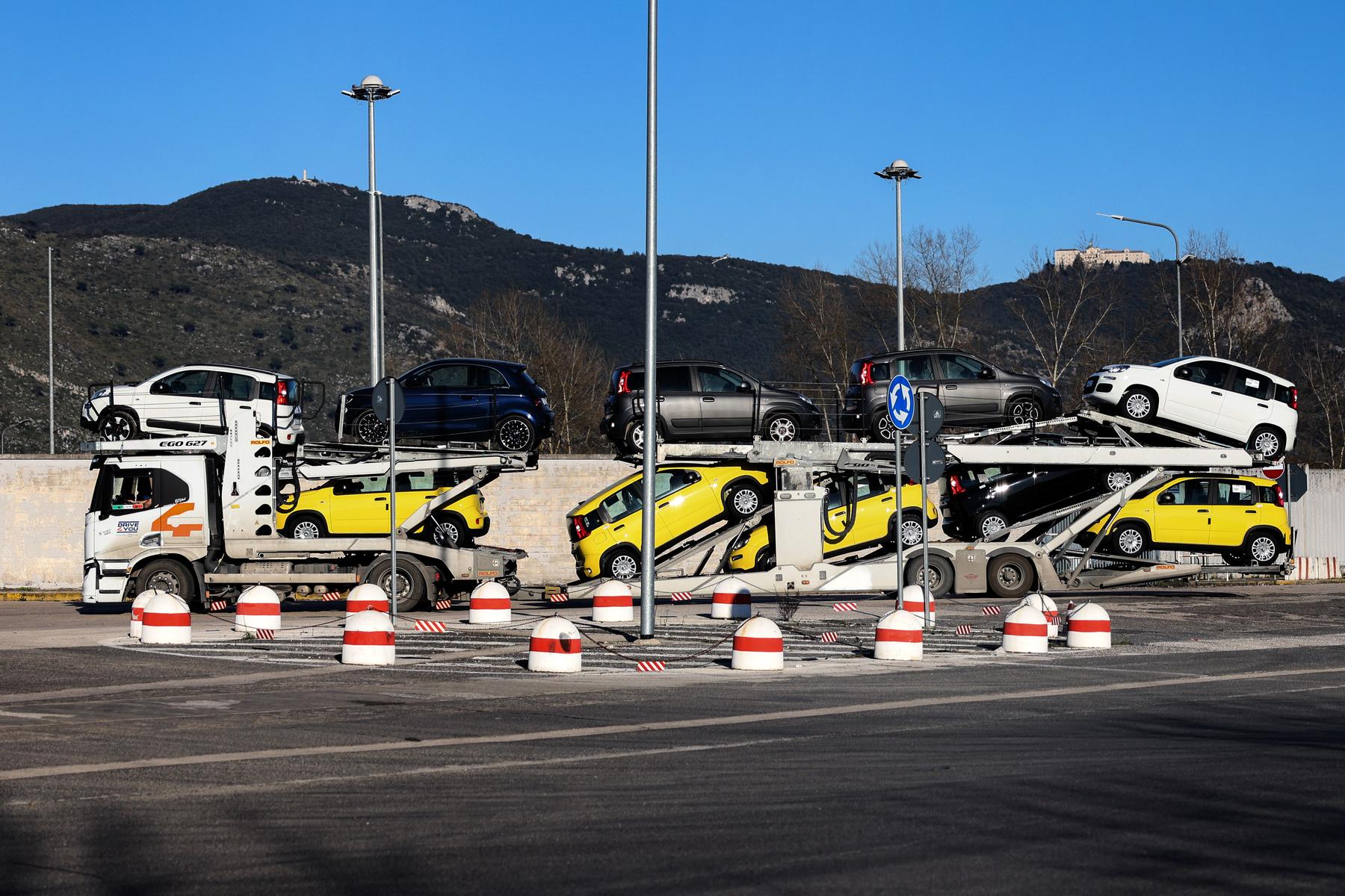 Stellantis utrpel milijardno izgubo zaradi ameriških carin