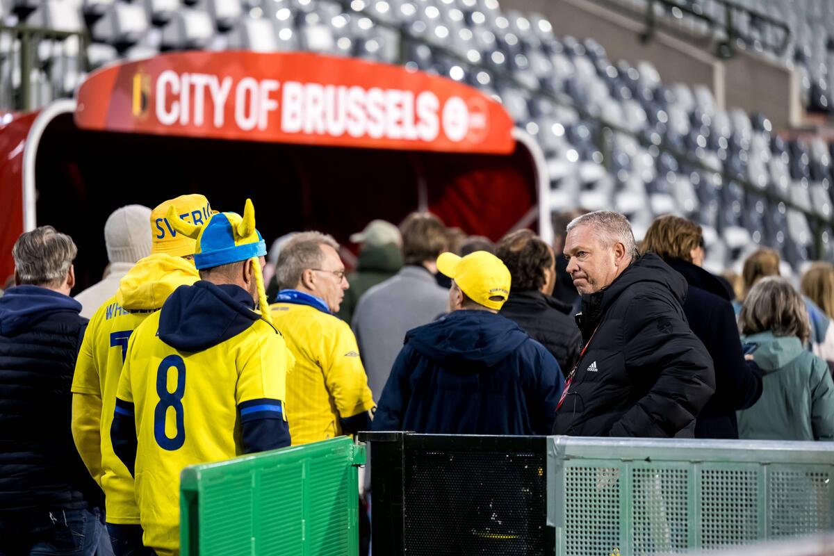 Martin Fredman, Head of Security des Verbandes, empfing die Fans beim Eingang in die Katakomben.