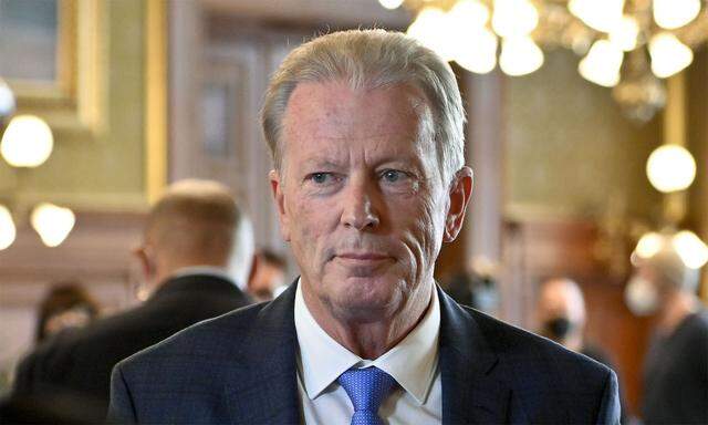 Reinhold Mitterlehner widerspricht VP-Klubvize Wöginger vehement.