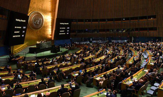 Resolutionen der UNO-Vollversammlung sind nicht rechtlich bindend, aber gelten als symbolisch.