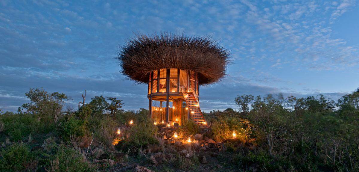 Segera  Retreat, Kenia:  Ob oben im Bird's Nest oder in der gemütlichen Suite - Gäste genießen hier einen ganz besonderen 360 Grad-Blick.  