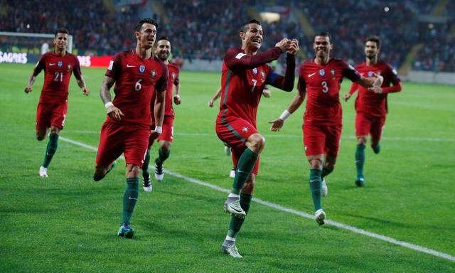 Football Soccer - Portugal v Andorra - World Cup 2018 Qualifier