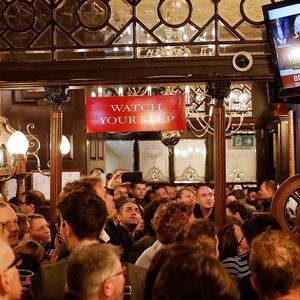 Im ganzen Land wurde die Abstimmung des Unterhauses in London mit Spannung verfolgt.
