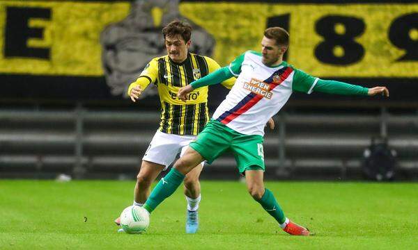 SOCCER - UEFA ECL, Vitesse vs Rapid