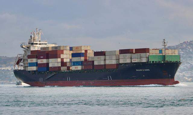 Das iranische Containerschiff  Shahr e Kord. Teheran beschuldigte im März Israel, das Schiff angegriffen zu haben.