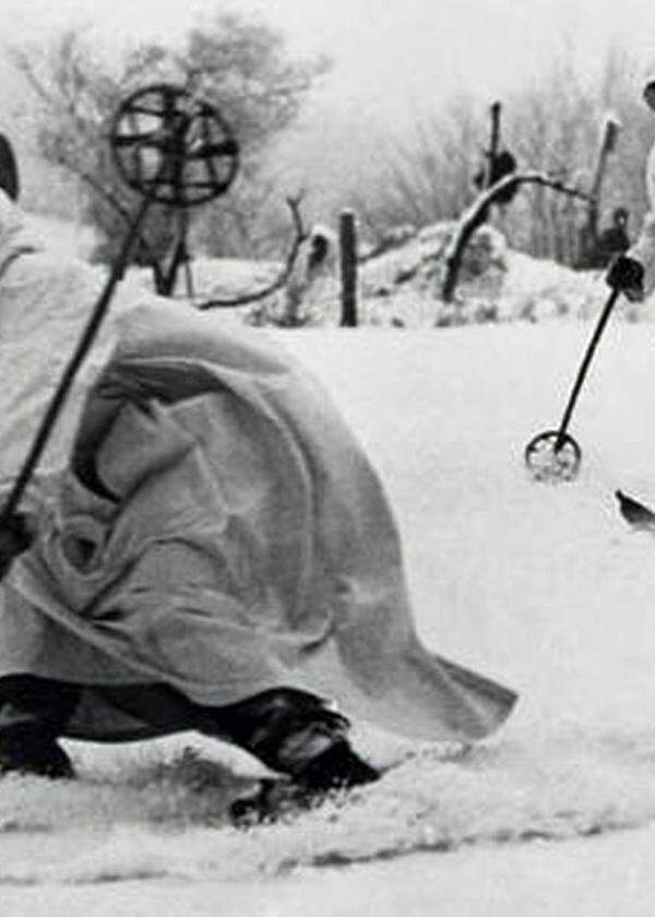 Finnische Skitruppen. Zumindest Gasmasken erwiesen sich als unnötig, da im Winterkrieg keine Chemiewaffen zum Einsatz kamen.