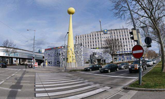 Hochhaus statt Skulptur? Donaustadtstraße/Wagramer Straße.