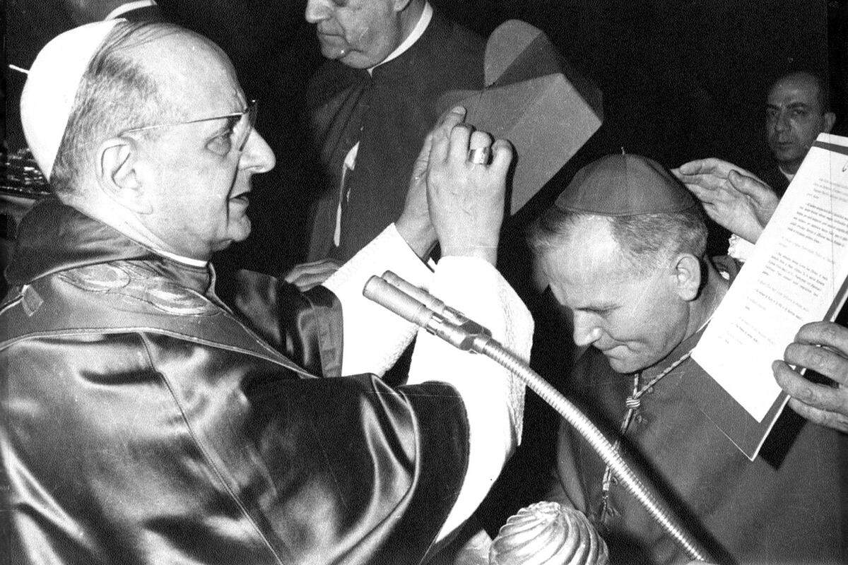 Am 26. Juni 1967 ernannte ihn Papst Paul VI. zum Kardinal. 1978 wird er schließlich als erster Nicht-Italiener seit 455 Jahren an die Spitze der katholischen Weltkirche gewählt.