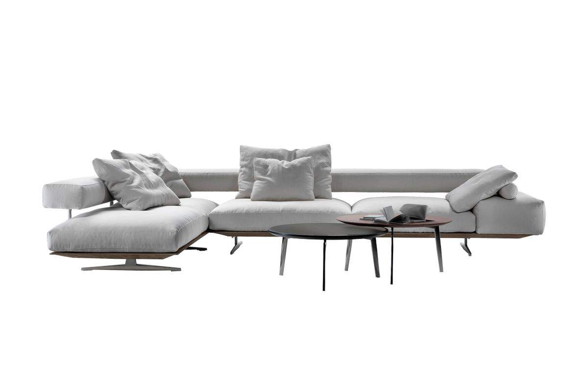 Designer Antonio Citterio stärkt Flexform dem Rücken: das Sofa „Wing“.