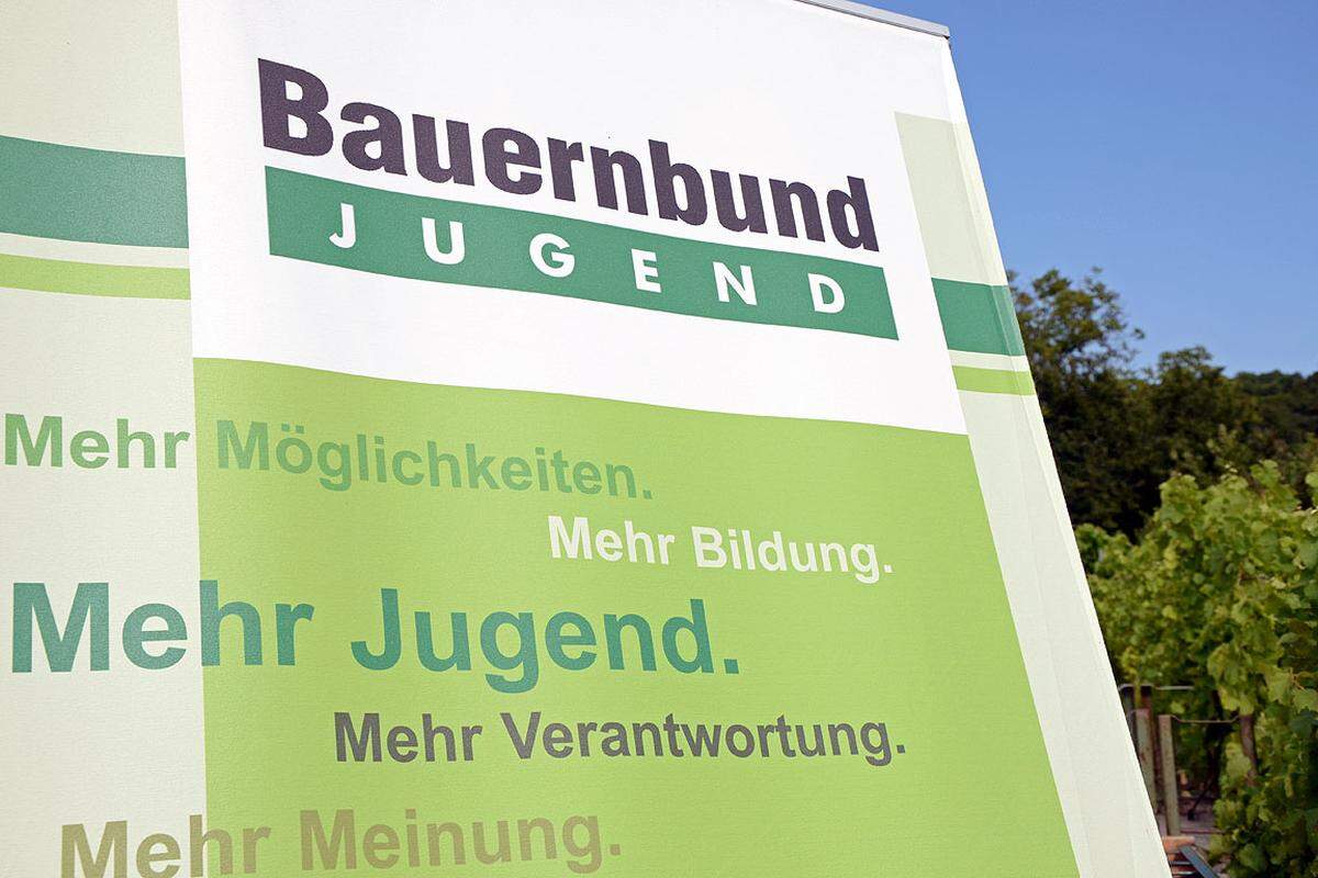 Der Jungbauernschaft vertritt mit rund 40.000 Mitgliedern die Interessen der "Junior-Landwirte" in Österreich.