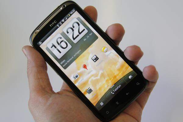 Mit Android 2.3 hat HTC ja schon Erfahrung, das Sensation setzt beim Bedienkonzept "Sense" noch ein paar Sachen drauf.