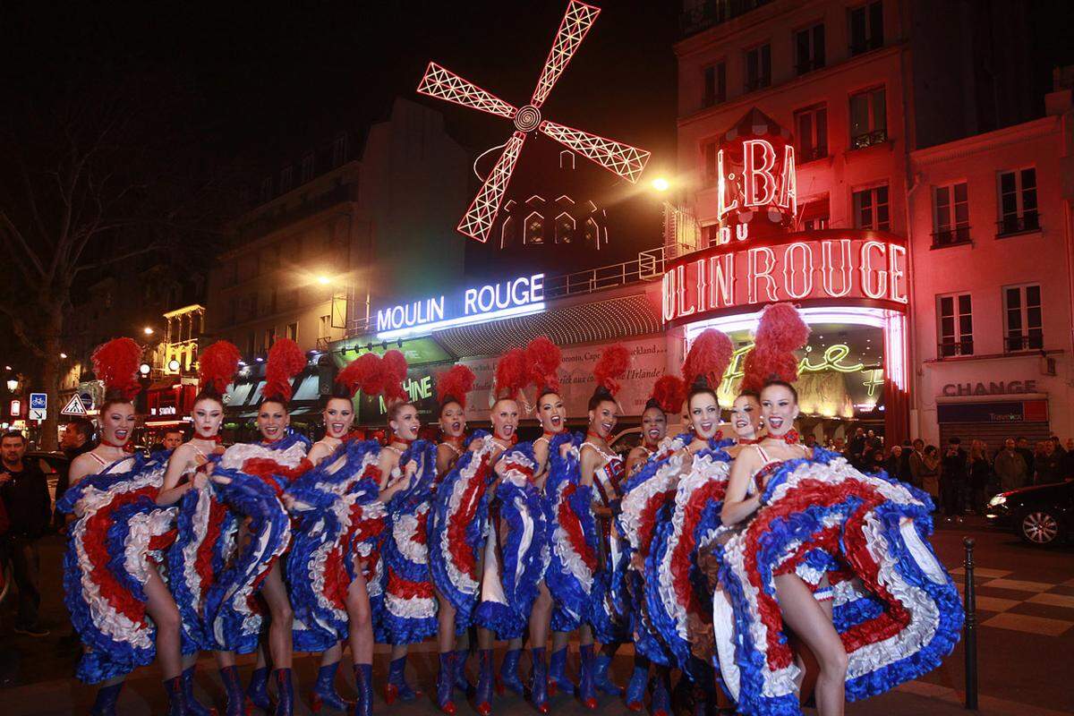 Das berühmte Moulin Rouge ist als Fotomotiv in Paris offenbar beliebter als der Eiffelturm.