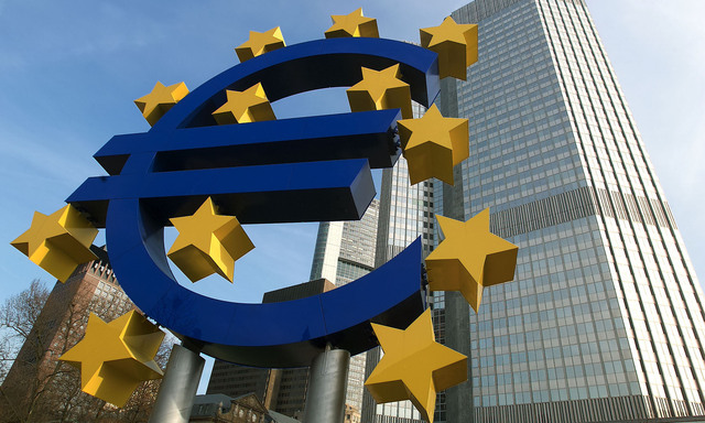 Verwaltungsgebaeude der europaeischen Zentralbank in Frankfurt/Main (EZB)